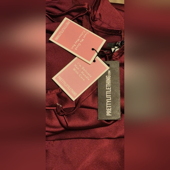 PrettyLittleThing Burgundy Strappy Satin Cowl Midi Dress - Picture 8 of 9